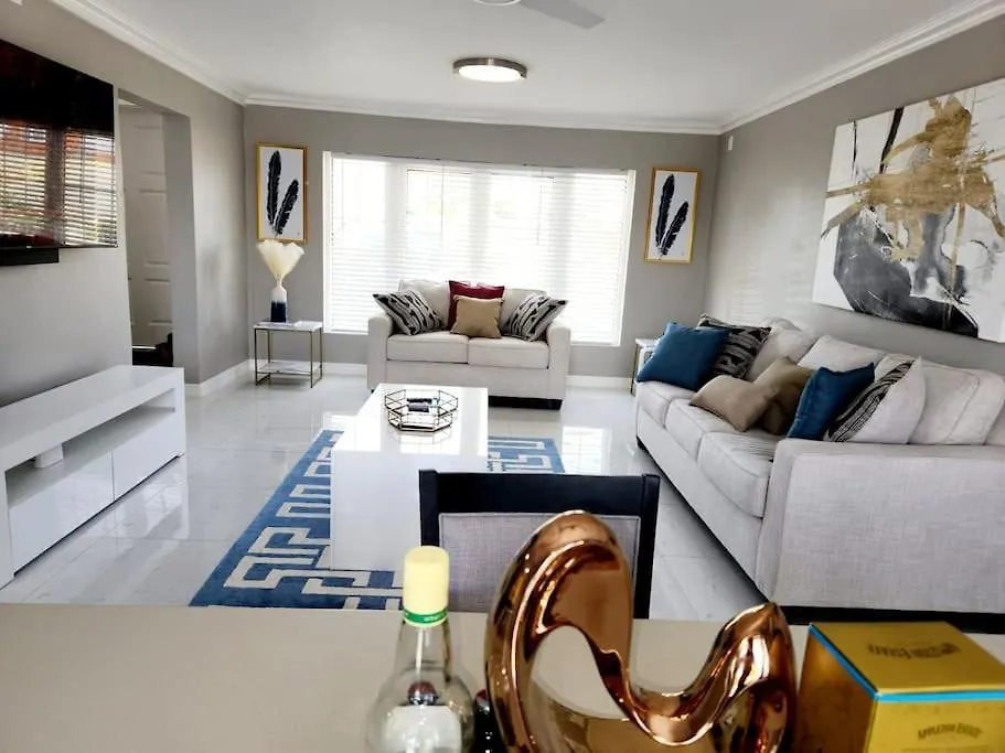 Villa Brand New Luxurious Townhouse In Negril Jamaika
