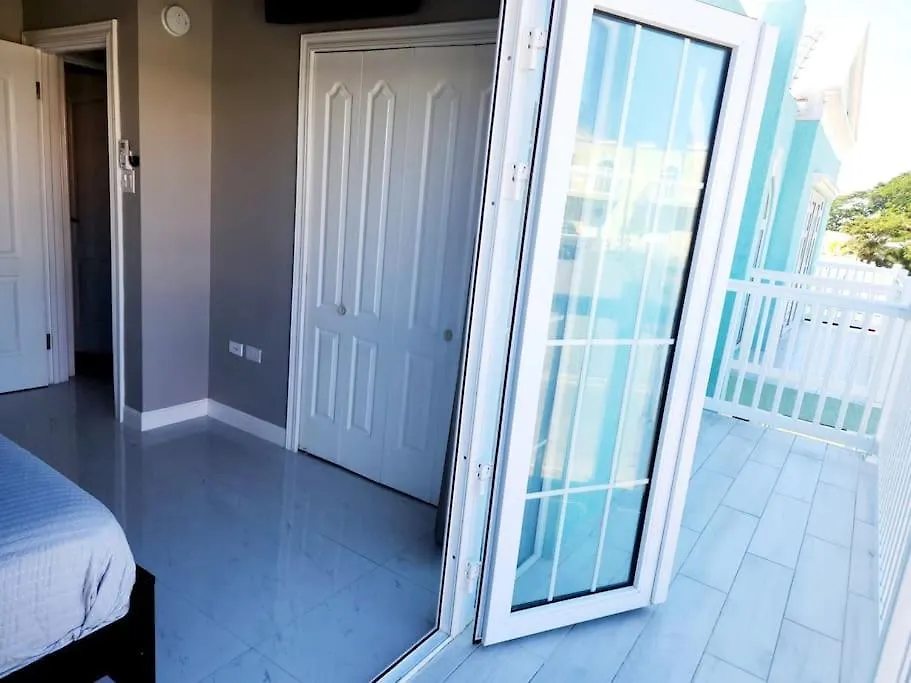 Holiday home Brand New Luxurious Townhouse In Negril Villa